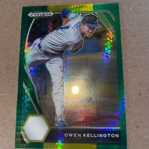 2021 Panini Prizm Draft Pick Hyper Green Yellow #102 Owen Kellington Pirates A18